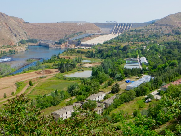 The dam, Keban Reservoir.